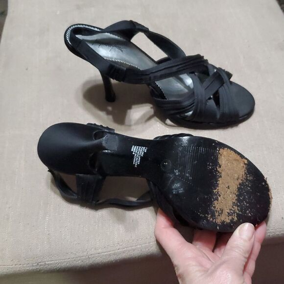 jacqueline ferrar strappy shoes - Picture 6 of 7